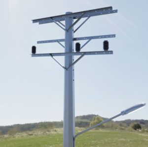 postes metálicos para alumbrado publico